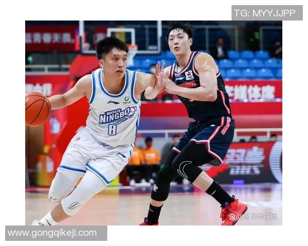 北京排球队以82分领跑邀请赛积分榜展现强劲实力 北京排球队以82分领跑邀请赛积分榜展现强劲实力