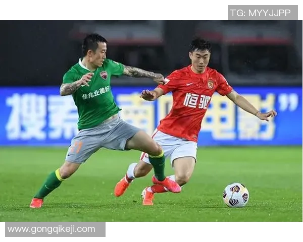 深圳足球队以56分领跑全国锦标赛积分榜展现强劲实力 深圳足球队以56分领跑全国锦标赛积分榜展现强劲实力