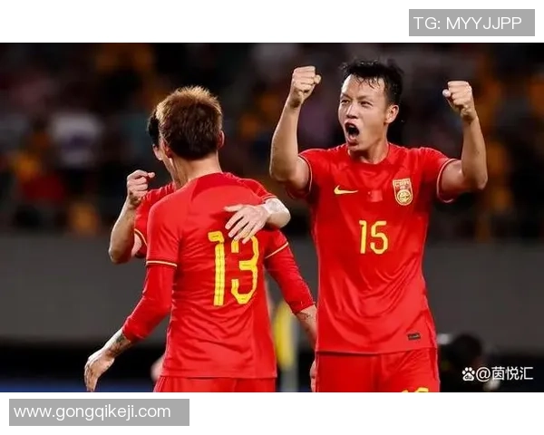 杭州足球队团队协作的成功秘诀与战术分析探讨 杭州足球队团队协作的成功秘诀与战术分析探讨